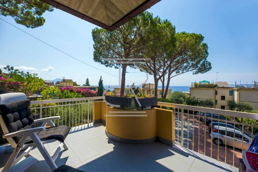 Terrazzo - Villa via Donato Somma, Genova (neighborhood Nervi) - photo 1