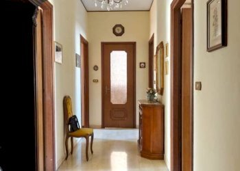 Corridoio - Apartment via Felice Cavallotti, 14, Cuneo (neighborhood Centro) - photo 10