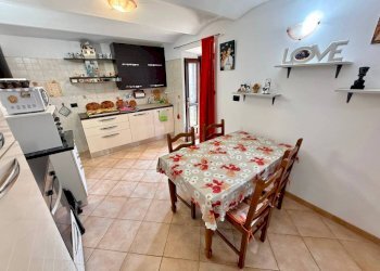 Cucina - Casa indipendente via Antiche Mure, Cercenasco - foto 5