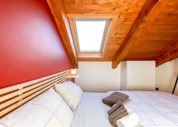 Camera da letto - Appartamento via Roddino, 20, Monforte d'Alba - foto 11