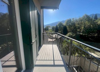 Balcone - Three-room apartment contrada Maioni, Sondrio - photo 6