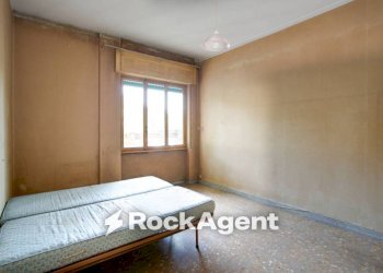 Camera da letto - Two-room apartment via Vitellia, 31, Roma - photo 10