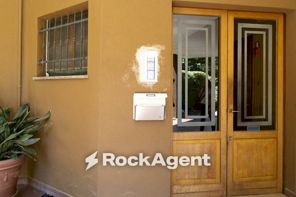 Ascensori - Three-room apartment via San Lanfranco Beccari, 62, Pavia - photo 3