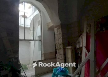 Magazzino - Negozio via Cesare Battisti, 12, Carmiano - foto 21