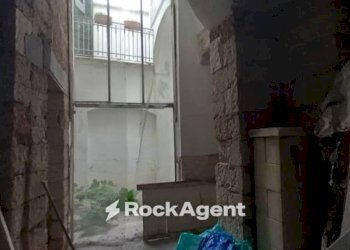 Cantina - Negozio via Cesare Battisti, 12, Carmiano - foto 29