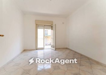 Camera da letto - Three-room apartment via Antonio Santangelo Fulci, 85, Catania - photo 10