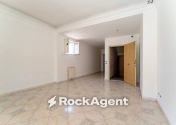 Stanza non arredata - Three-room apartment via Antonio Santangelo Fulci, 85, Catania - photo 15