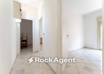 Corridoio - Three-room apartment via Antonio Santangelo Fulci, 85, Catania - photo 20