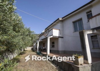 Facciata - Villa Località Zilleria, Montepaone - photo 4