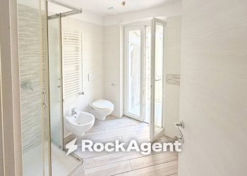 Bagno - Four-room apartment piazza Cosma Clavarino, 3, Genova (neighborhood Sestri Ponente) - photo 24