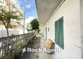 Cortile interno - Casa indipendente via Alcide de Gasperi, 10, Tortoreto - foto 22