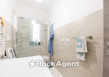 Bagno - Four-room apartment via alla Costa di Teglia, 3b, Genova (neighborhood Bolzaneto) - photo 25