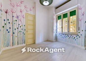 Camera da letto - Four-room apartment via Torquato Tasso, Napoli (neighborhood Vomero) - photo 22