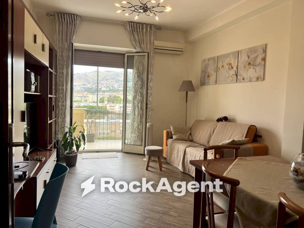 Salone - Three-room apartment viale Piazza Armerina, 2, Palermo - photo 2