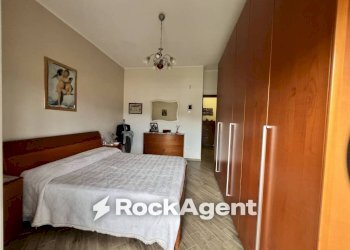 Camera da letto - Three-room apartment viale Piazza Armerina, 2, Palermo - photo 12