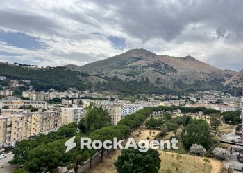 Vista - Three-room apartment viale Piazza Armerina, 2, Palermo - photo 21