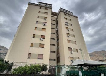 Facciata - Three-room apartment viale Piazza Armerina, 2, Palermo - photo 22