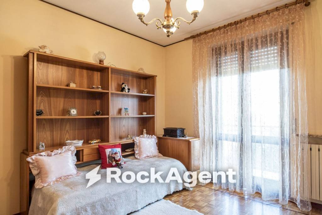 Camera da letto - Three-room apartment via Alessandrini, 6, Mede - photo 1