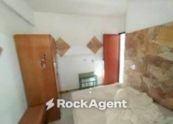Stanza non arredata - Two-room apartment contrada Saiatine Villaggio Siena (C.da Siena), Furnari - photo 4