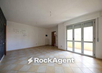 Cucina - Bilocale via Tortona, 84, Alessandria - foto 6