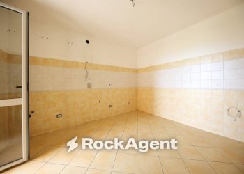 Cucina - Bilocale via Tortona, 84, Alessandria - foto 8