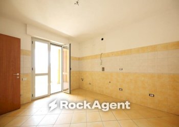 Cucina - Bilocale via Tortona, 84, Alessandria - foto 9