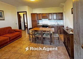 Cucina - Three-room apartment via Carlo Ginori, Cecina - photo 2