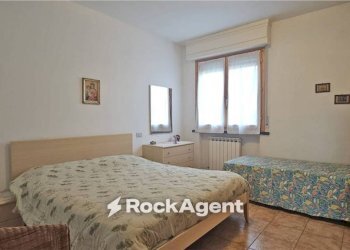 Camera da letto - Three-room apartment via Carlo Ginori, Cecina - photo 11