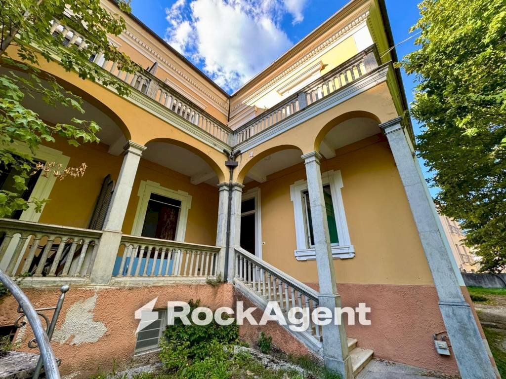 Facciata - Apartment via Amiternina, 16, L'Aquila - photo 2
