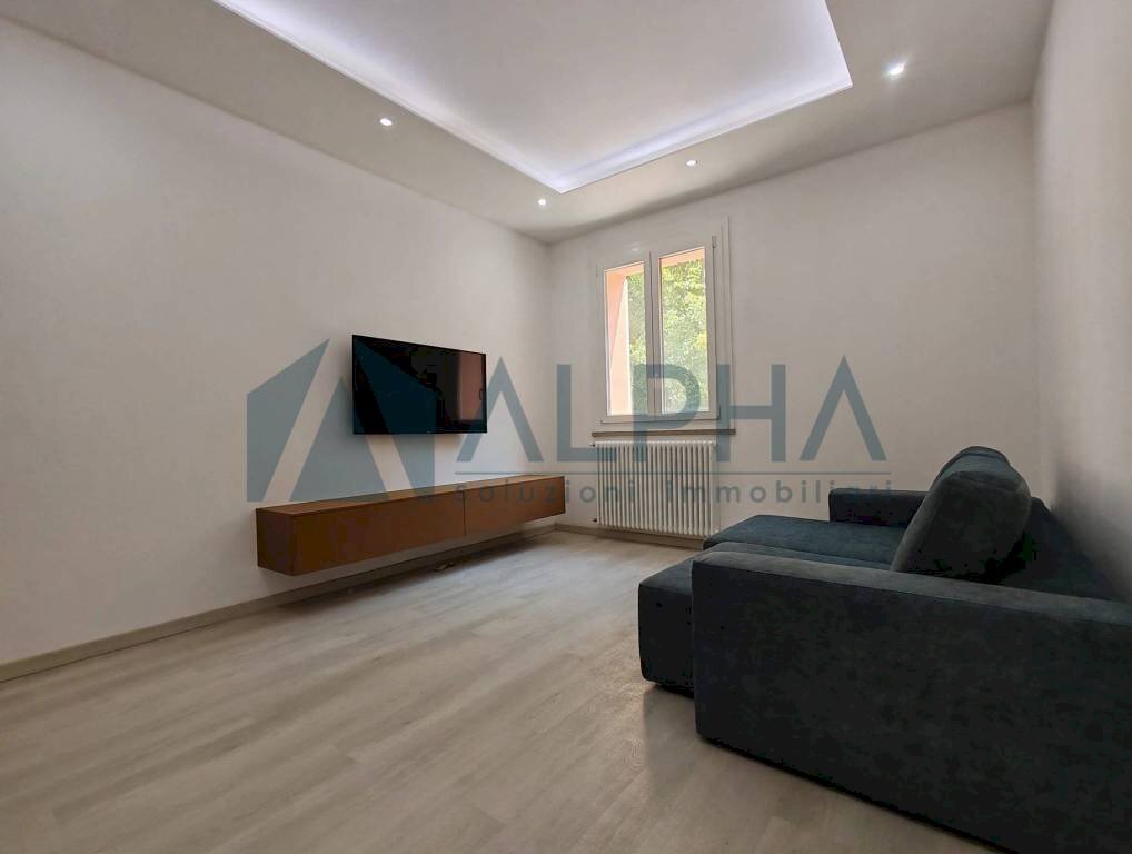 Salone - Three-room apartment via Mura Porta Fiume, Cesena - photo 2
