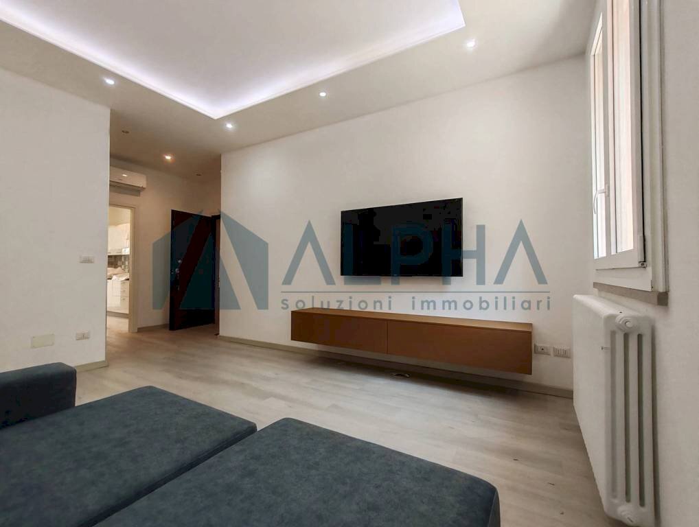 Salone - Three-room apartment via Mura Porta Fiume, Cesena - photo 3