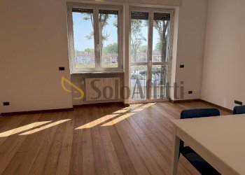 Living - Four-room apartment Via Porta Damiani 18, Pavia - photo 9