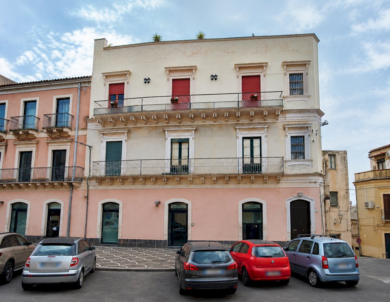 Prospetto esterno - Appartamento Piazza Indipendenza 52, Paternò - foto 1