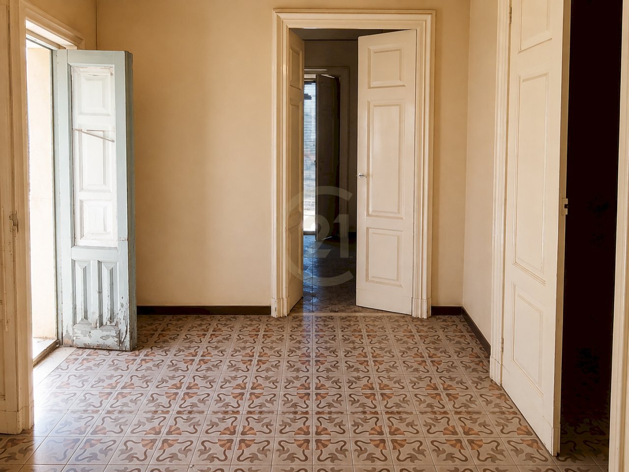 Disimpegno 2 - Appartamento Piazza Indipendenza 52, Paternò - foto 3