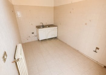 Piano Terra cucina - Appartamento Piazza Indipendenza 52, Paternò - foto 17