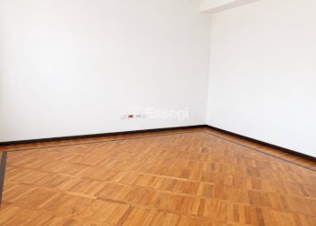 ufficio ottima visibilità e rifiniture - Ufficio Via Dante Alighieri 335, Lucca - foto 2