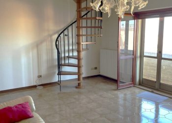 APPARTAMENTO CON TRE CAMERE E GARAGE (17) - Appartamento Acquaviva Picena - foto 10