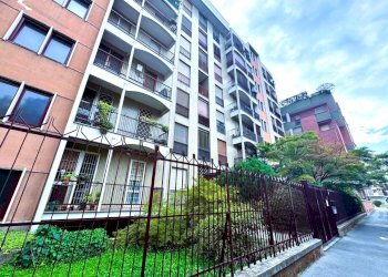 Stabile - Four-room apartment Via Giuseppe Carozzi 4, Milano (neighborhood Inganni) - photo 1