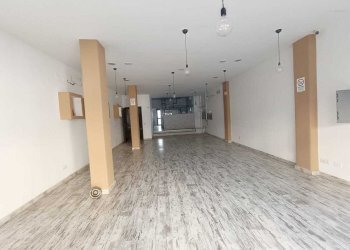 2 - Commercial Premises Via dei Lauri 140, Aprilia - photo 2