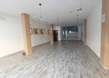 4 - Commercial Premises Via dei Lauri 140, Aprilia - photo 4