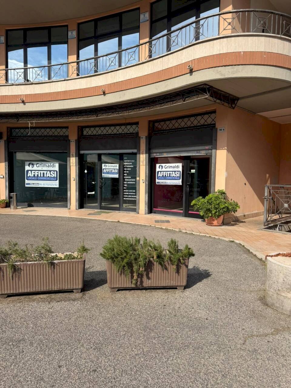 20 - Shopping Center Via Aldo Moro 98, Aprilia - photo 1