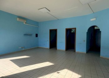 19 - Shopping Center Via Aldo Moro 98, Aprilia - photo 10