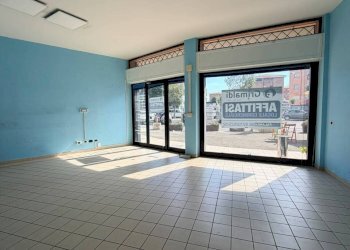 13 - Shopping Center Via Aldo Moro 98, Aprilia - photo 16