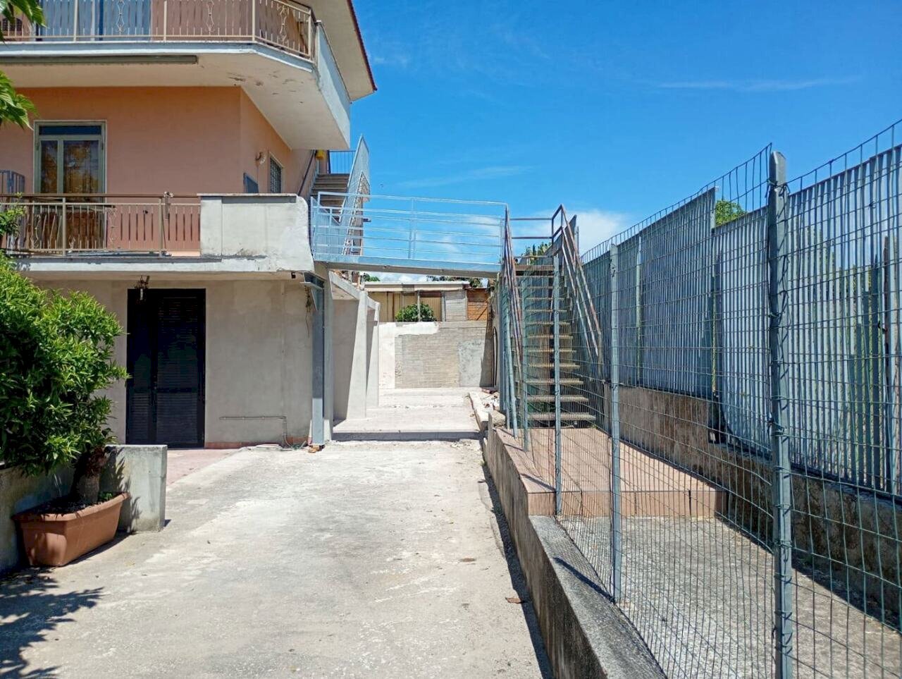 3.jpg - Three-room apartment VIA Brembo 61, Aprilia - photo 3