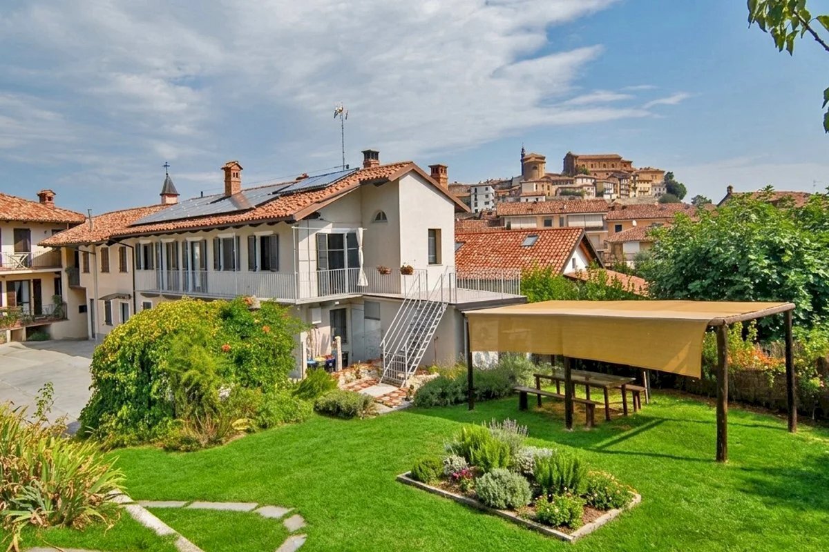 Casale La Morra - foto 1