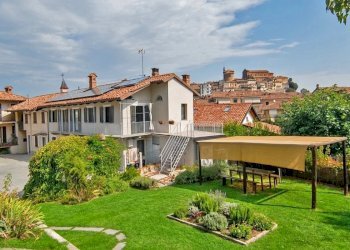 Casale La Morra - foto 1