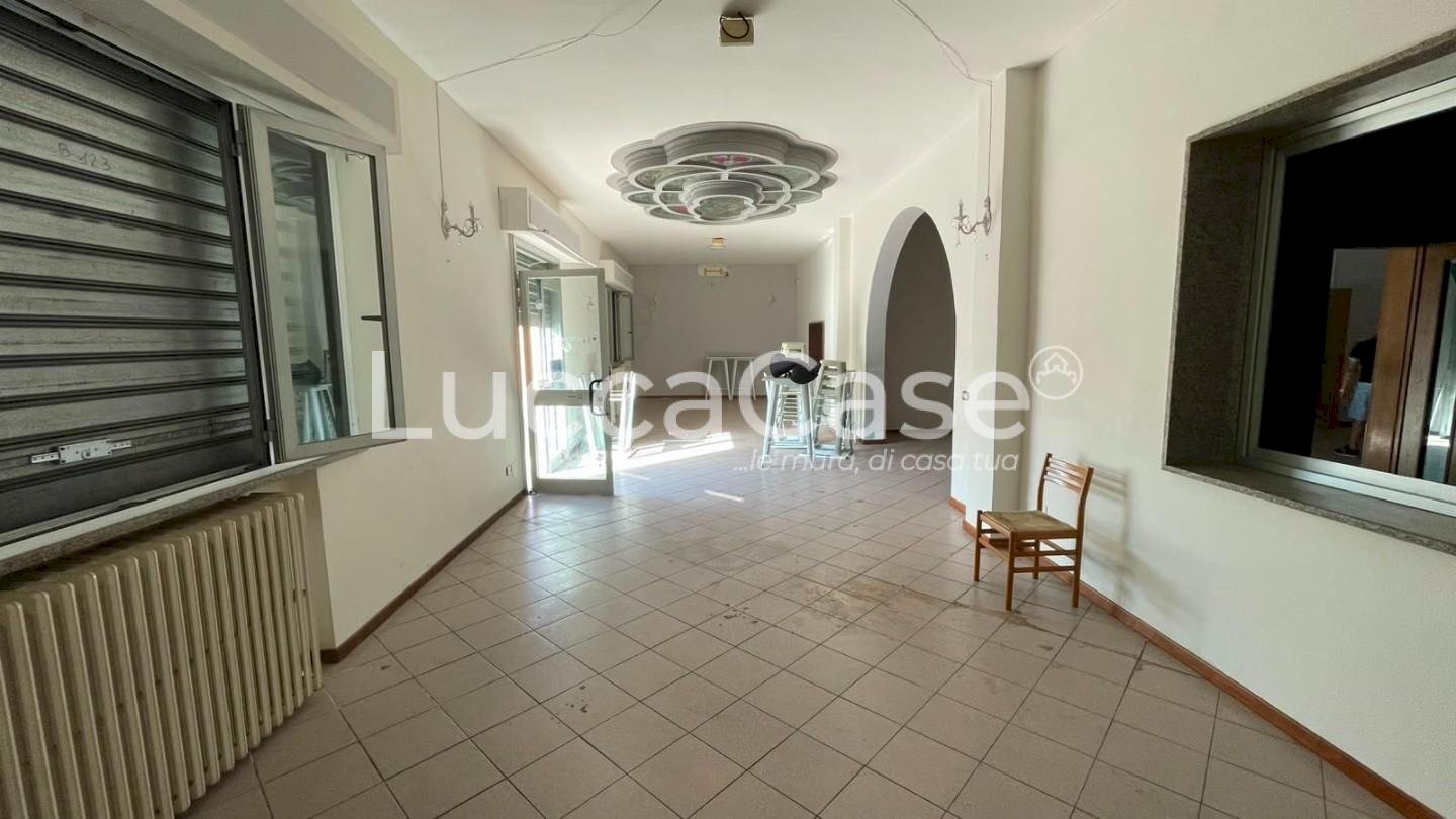 Commercial Premises Altopascio - photo 1