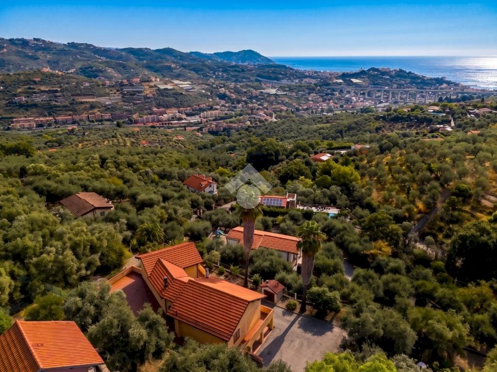 Villa Strada Civezza, Imperia - photo 1