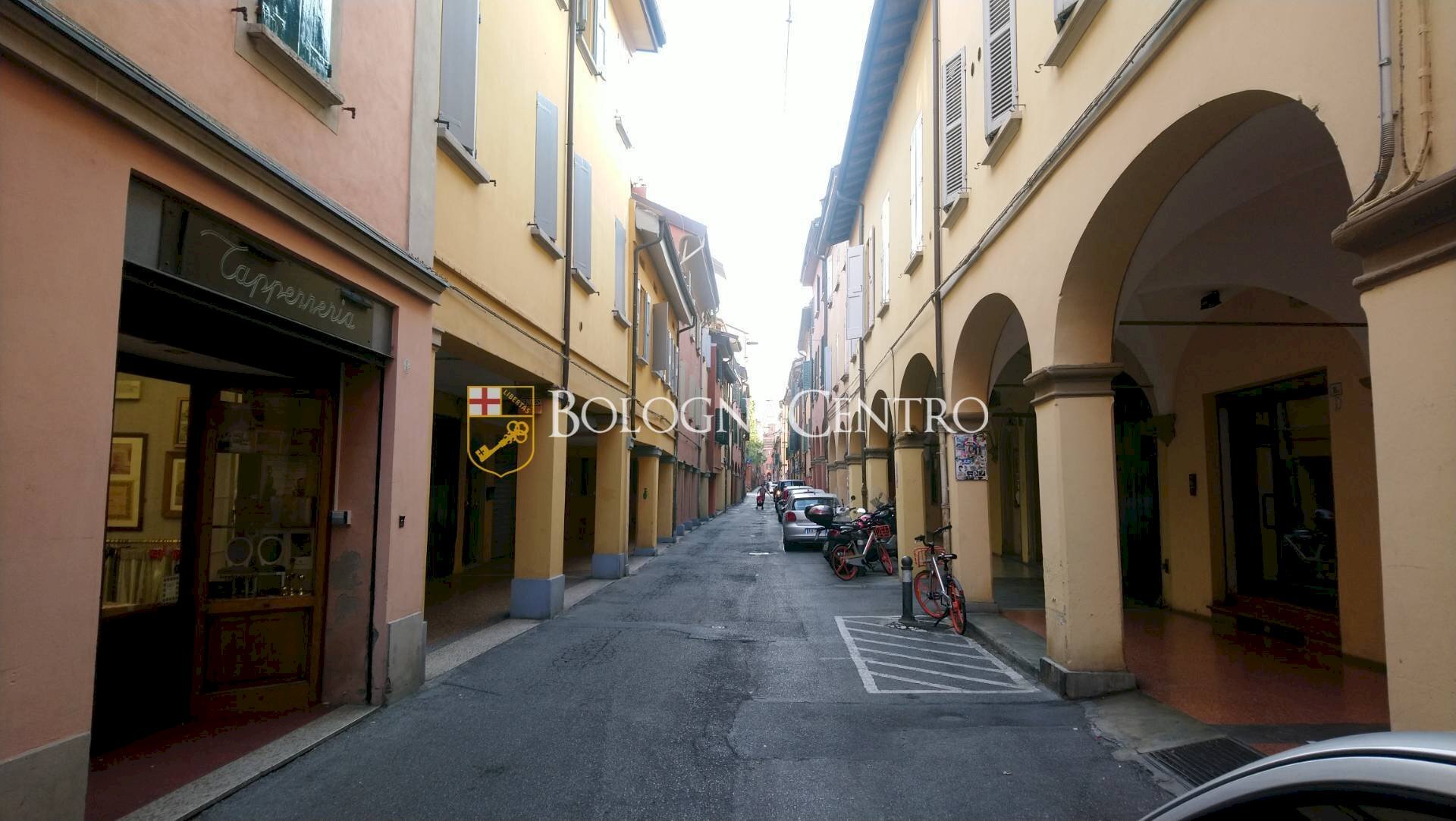 Bilocale Bologna (zona Centro Storico) - foto 1