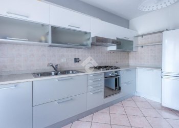 Appartamento Via S. Lorenzo, Ivrea - foto 4